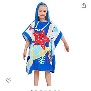 Hooded bath towel for kids